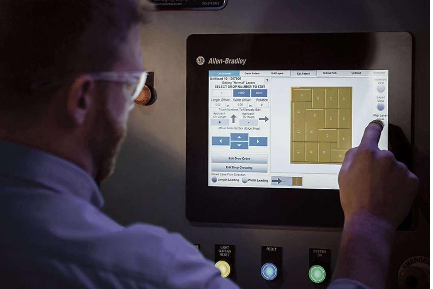Service 5_Tabbed Images
